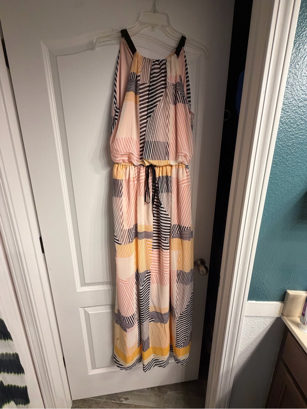 Sleeveless Geometric Print Maxi Dress in Pink and Yellow